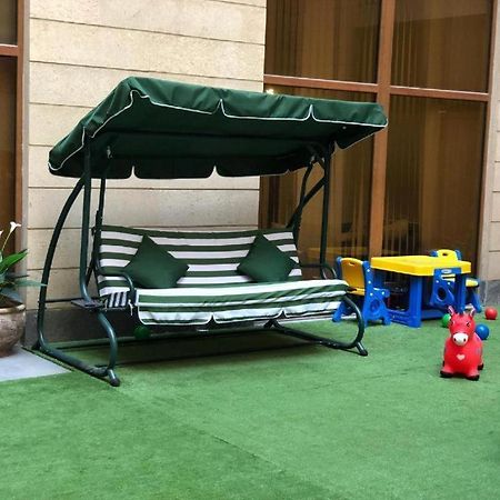 California Boutique Hotel Єреван Екстер'єр фото
