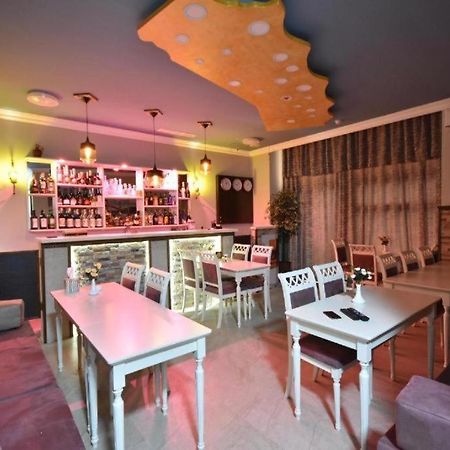 California Boutique Hotel Єреван Екстер'єр фото