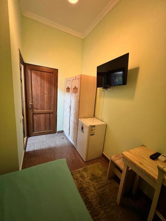 California Boutique Hotel Єреван Екстер'єр фото